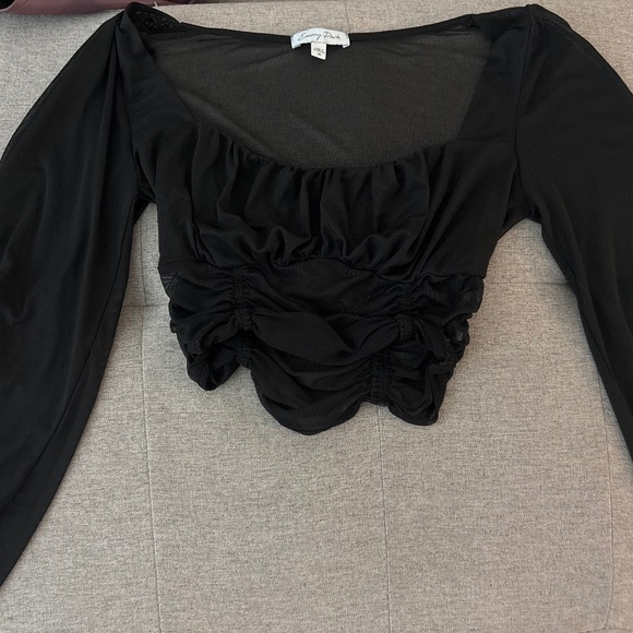 Tops - Black long sleeve blouse